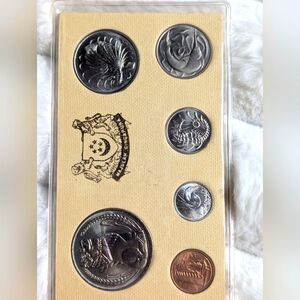 Vintage 1975 Year Of The Rabbit Coin Set